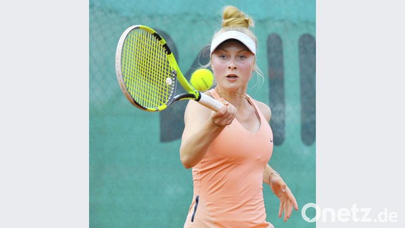 Zoe Ruppert vom TC Amberg am Schanzl belegte beim Conrad-Schanzl-Cup Platz drei in der U16. Bild: Hubert Ziegler