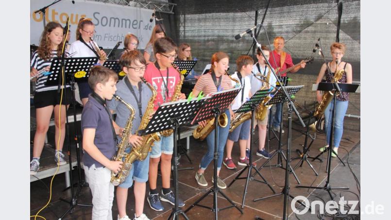 Die Junior-Combo der KMS spielte beim Frühschoppen auf. Bild: kro
