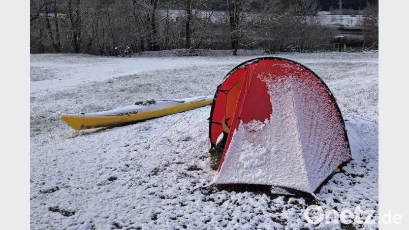 In den ersten Tagen nach dem Start in Donaueschingen beherrschen Schnee, Kälte und Hochwasser die Szenerie. Repro: nm