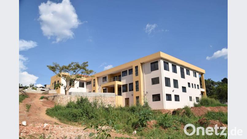 Das große Krankenhaus in Matugga, das auch mit erheblicher finanzieller Unterstützung aus dem Raum Neustadt/Weiden gebaut wurde, nimmt noch heuer den Betrieb auf. Bild: exb