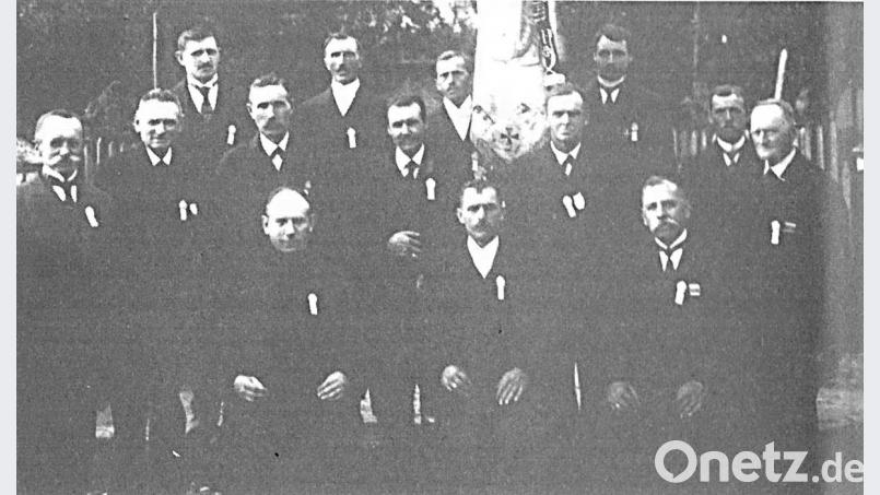 Die Mitglieder der Krieger- und Soldatenkameradschaft Neuzirkendorf und Umgebung im Jahr 1923. Bild: ü