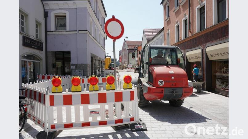2018 haben die Arbeiten an der Friedrich-Ebert-Straße begonnen, in zwei Jahren soll die Maßnahme abgeschlossen sein. Bild: Christopher Dotzler