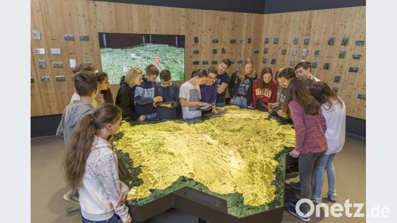 Multimedial können die Besucher bayerische Orte erforschen – natürlich auch Oberpfälzer Gemeinden. Bild: Haus der Bayerischen Geschichte/www.altrofoto.de