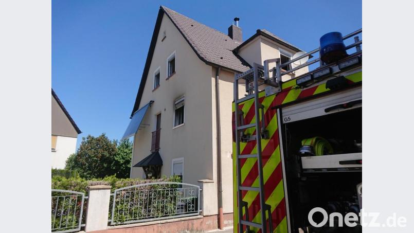 Im ersten Stock dieses Hauses an der Schillerstraße brach das Feuer aus. Bild: Hösamer
