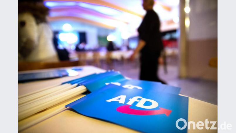 Bei einer Veranstaltung der AfD hier in Greding passierten merkwürdige Dinge. Bild: Daniel Karmann/dpa