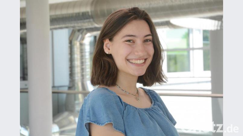 Anna Betz hat gerade ihr Abitur am Weidener Kepler-Gymnasium absolviert. Bild: Gabi Schönberger
