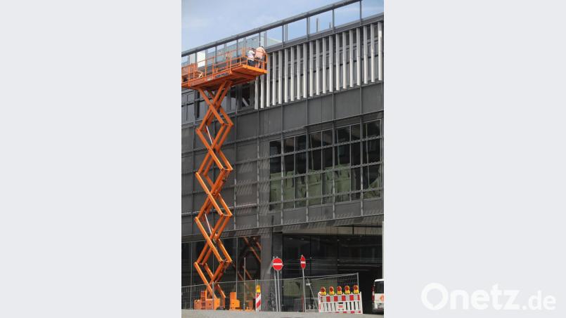 Langsam wird das erste Dutzend voll. Mit Vero Moda und jack &amp; Jones werden zwei weitere namhafte Mieter in der Stadtgalerie bekannt. Entsprechend der generellen Vorgaben des Mutterkonzerns werden die beiden Shops wohl rund 200 Quadratmeter messen. Bild: Wolfgang Steinbacher