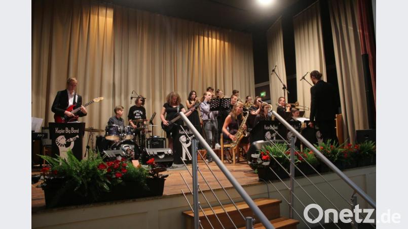 Die Big Band des Kepler-Gymnasiums sorgte für die musikalische Unterhaltung. Bild: sne