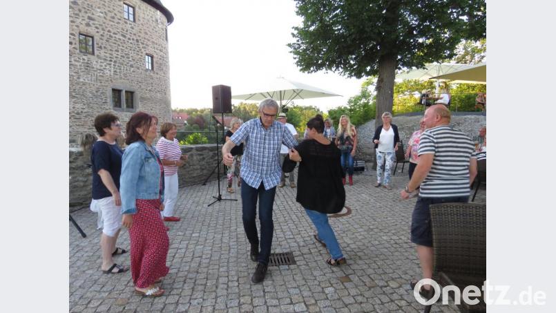 Die Gäste tanzten sprichtwörtlich &quot;wie der Lumap am Stecken&quot;. Bild: ubb