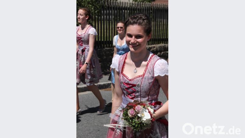 1,0-Abiturientin Larissa Weiser war auch eine Fesdtdame. Bild: kro