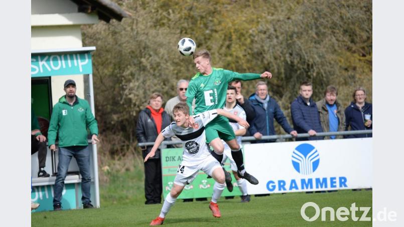 Jonas Weigert (rechts) wird längere Zeit ausfallen. Bild: Archivbild: brü