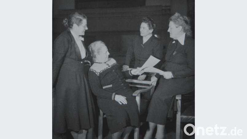 Helene Wessel, Helene Weber, Frieda Nadig und Elisabeth Selbert (von links) haben als Mitglieder im Parlamentarischen Rat wesentlich zur Entstehung des Grundgesetzes und verfassungsrechtlichen Gleichstellung von Frauen und Männern beigetragen. Bild: exb/Haus der Geschichte