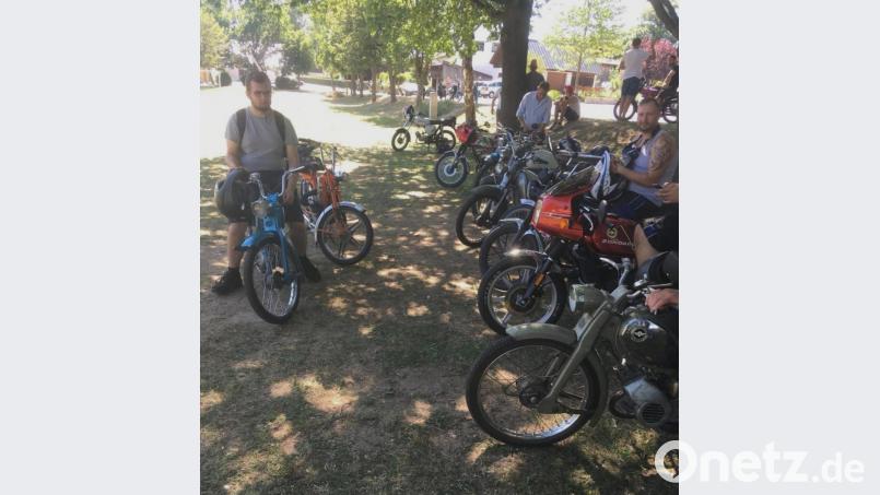 Rund 60 Kleinkrafträder - darunter auch seltene Fabrikate - kommen zum ersten Mofa- und Mopedtreffen nach Oberbibrach. Bild: edo
