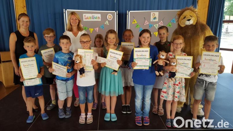 Vorlesewettbewerb bei der Markgraf-Diepold-Schule in Waldsassen. Bild: exb