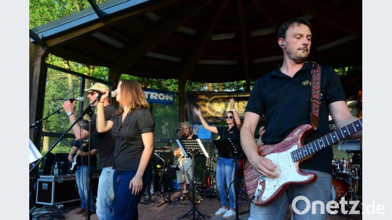 Die Gruppe "Wiband" spielt Rock, Blues- und Funk-Knaller. Bild: Kunz