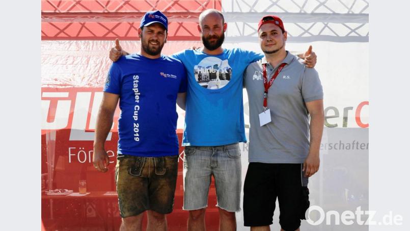 Jörg Klößinger (Mitte), Maximilian Üblacker junior (links) und Renè Schmitt sind im Finale in Aschaffenburg am Start. Bild: Foto: StaplerCup/Peter Sigling.