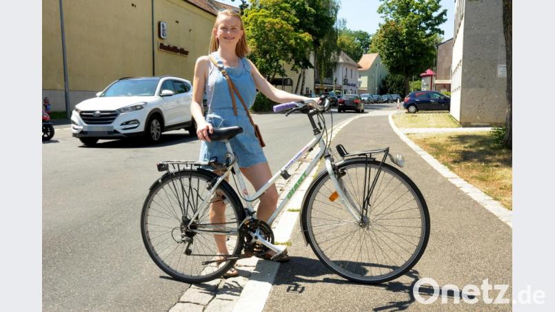 Aziza Ernst möchte zusammen mit dem Amberger Organisationsteam von "Fridays for Future" unter anderem für mehr Bewusstsein im Bereich Mobilität sorgen. Bild: Stephan Huber