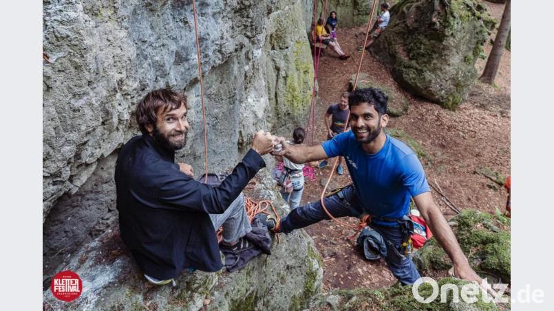 Auch Weltstar Chris Sharma gab sein Wissen in Königstein weiter: Die Plätze für seinen Workshop im Fels mussten verlost werden - das Interesse war so groß. Bild: Petzl Kletterfestival 2019/Hannes Huch