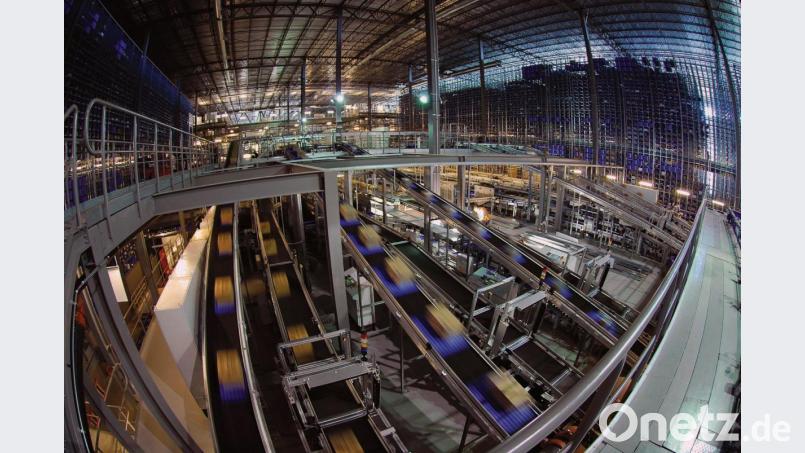 Witron-Projekte sind Großprojekte. Im Mittelpunkt steht dabei meist ein hoher Automatisierungsgrad, wie auf diesem Bild. Bild: Witron Logistik GmbH