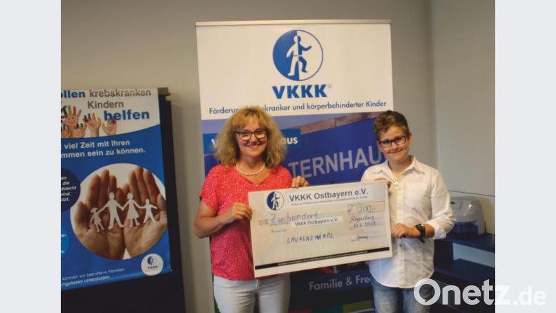 Über die Spende freute sich Geschäftsstellenleiterin Theresia Buhl, Bild: exb