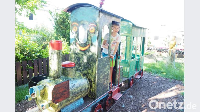 Dieser Zug aus Metall hat schon Generationen von kleinen Lokomotivführern überlebt. Bild: bl