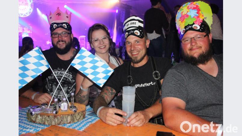Viel Spaß hatten die Besucher der Party in der SG Großkonreuth. Bild: kro
