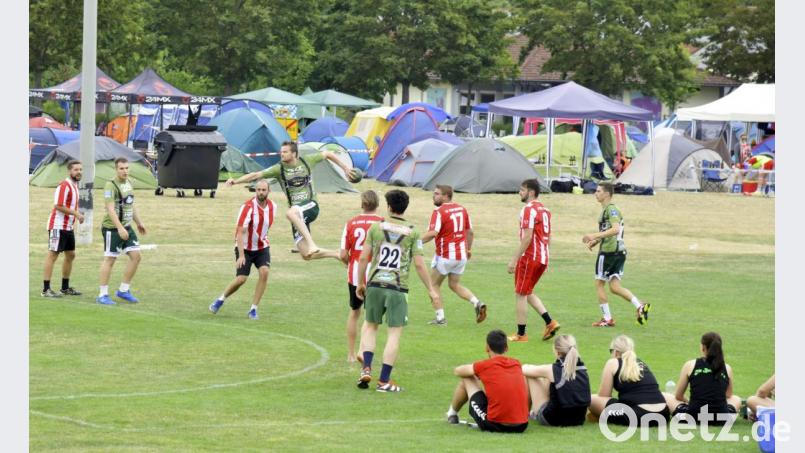 Keine Zelte, kein Handball: Das Festival auf der Wiese des TV Amberg entfällt in diesem Jahr. Bild: Ziegler