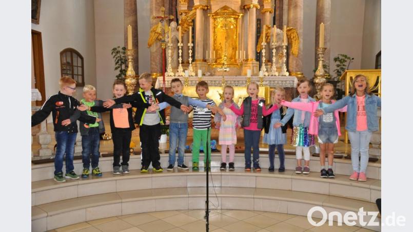 Die Vorschulkinder des Kinderhauses Mobile feierten am Sonntag, dass sie bald zur Schule können. Bild: ak