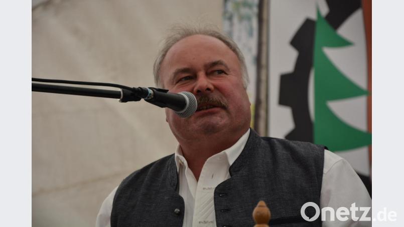Vorsitzender Johann Meister erinnerte an fünfzig Jahre Forstbetriebsgemeinschaft Tirschenreuth Bild: jr
