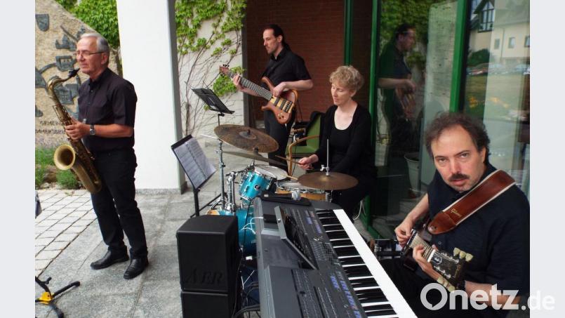 Die Band Blue Note Projekt mit Lothar Kiehl (links), Marc Hohl (Zweiter von links), Antje Storch und Florian Klein (rechts). Bild: e