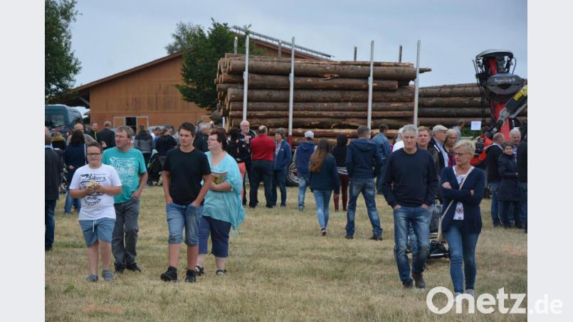 Großes Interesse fand die Ausstellung auf dem Freigelände. Bild: jr