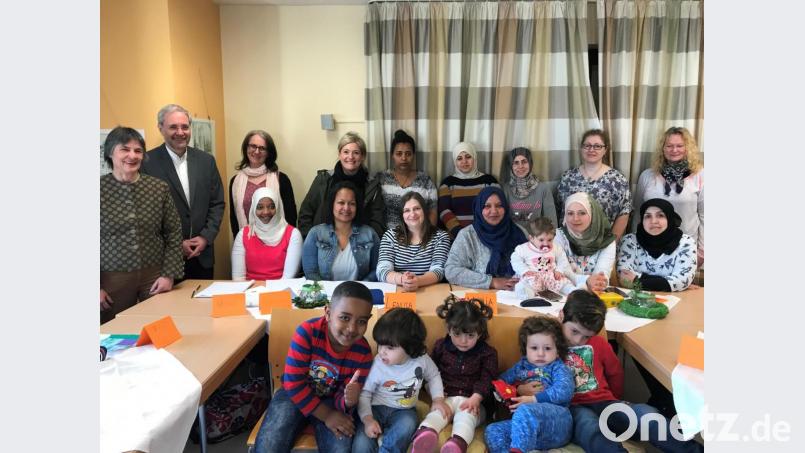 Der Rotary Club Oberpfälzer Wald ist Teil der Initiative „Integration SAD“, die viele soziale Projekte im Landkreis unterstützt. Schwerpunkte sind die Unterstützung von Frauen durch „Deutsch für Mütter“ und ein Qualifizierungsprojekt im Pflegebereich (Foto). Aktuell nehmen über 90 Mütter an den Projekten teil. Bild: exb/Rotary-Club Oberpfälzer Wald