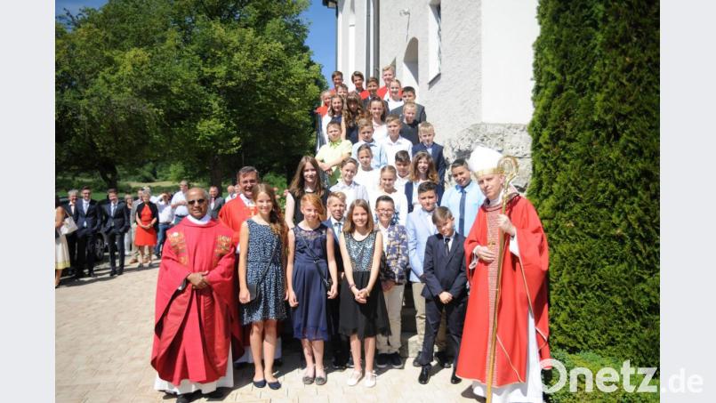 26 junge Christen aus den Pfarreien Hausen und Hohenkemnath empfingen das Sakrament der Firmung. Bild: Andreas Brückmann