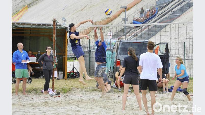Sandvolleyball Tunier 2019 des VC/TUS Hirschau

Bild: Ziegler Bild: Ziegler
