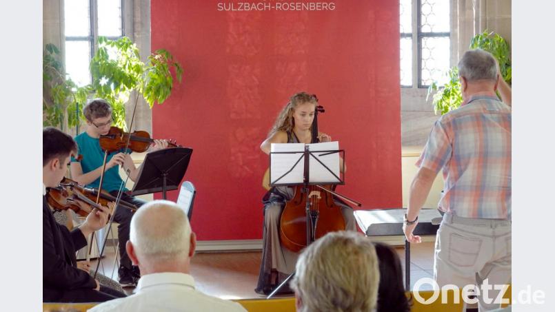 Eine großartige Leistung bietet Anna Rösch (Cello) mit dem Andante Cantabile von Tschaikowski. Bild: gac