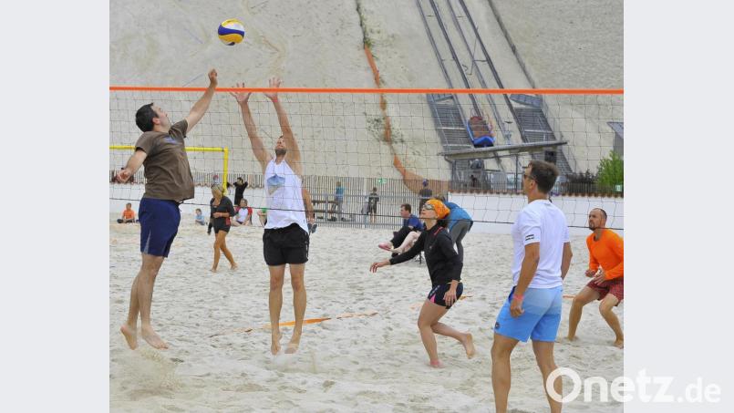 Sandvolleyball Tunier 2019 des VC/TUS Hirschau

Bild: Ziegler Bild: Ziegler