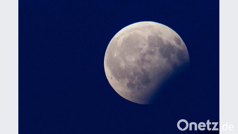 Der Mond wird am 16. Juli zu rund 65 Prozent in den Kernschatten eintauchen. Bild: Sven Hoppe
