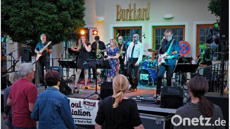 Die zehnköpfige Band &quot;Soulstation No. 10&quot; konnte das Publikum begeistern. Bild: twi