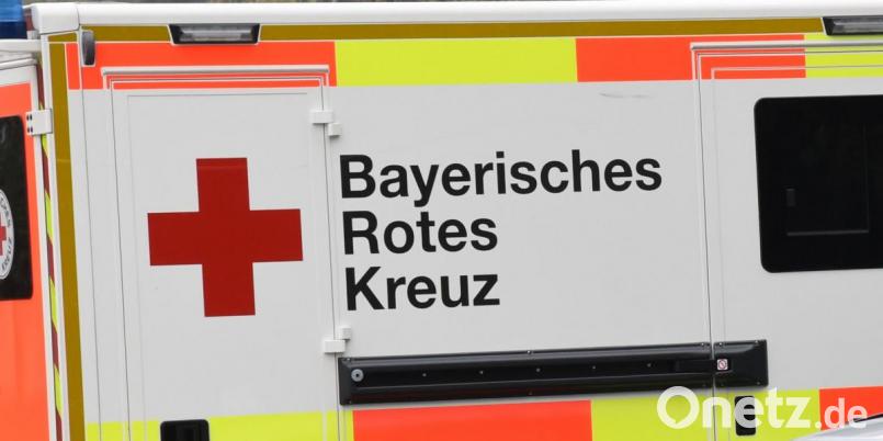 Unbekannte haben einen Wagen des BRK sabotiert. Symbolbild: Petra Hartl