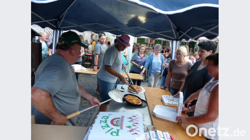 Die Pizzabäcker werden auch in diesem Jahr ins Schwitzen kommen Bild: hme