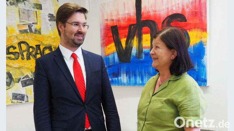 Richter Dennis Herzog und Moderatorin Gerlinde Sölch Bild: Bühner