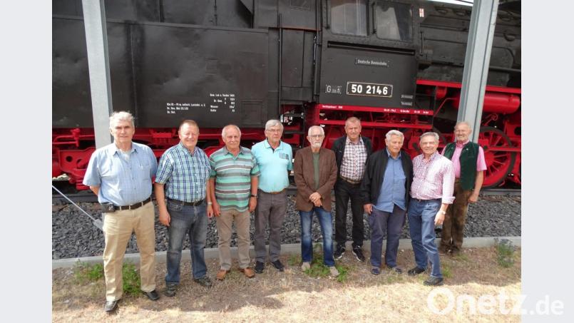 Solche Dampfloks der 50er Baureihe wurde im Ausbesserungswerk gewartet und die Lehrlinge des Jahrgangs 1958 bis 1961 für Maschinenbau trafen sich nach wieder am Ausbildungsstandort. Bild: Dobmeier