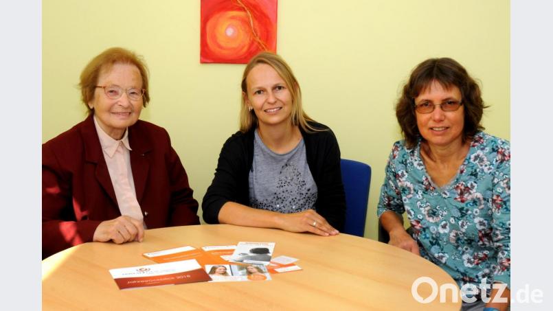 Maria Geiss-Wittmann, Julia Wiesend und Michaela Mußemann (von links) sind stolz aufs Moses-Projekt, das 20 Jahre alt wird. Bild: Stephan Huber