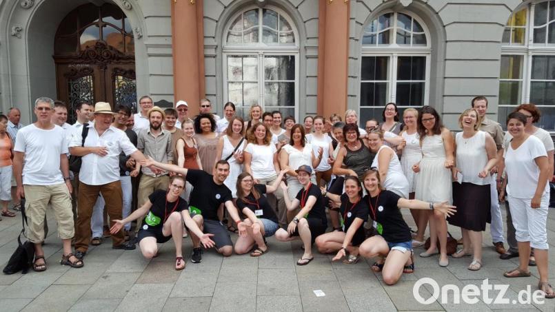 Auch diese muntere Truppe singt am kommenden Wochenende in Weiden. Sie nennt sich &quot;Fränk&#039;n&#039;Feel&quot; und bietet mehrstimmigen Jazzgesang. Bild: exb/Fränkischer Sängerbund