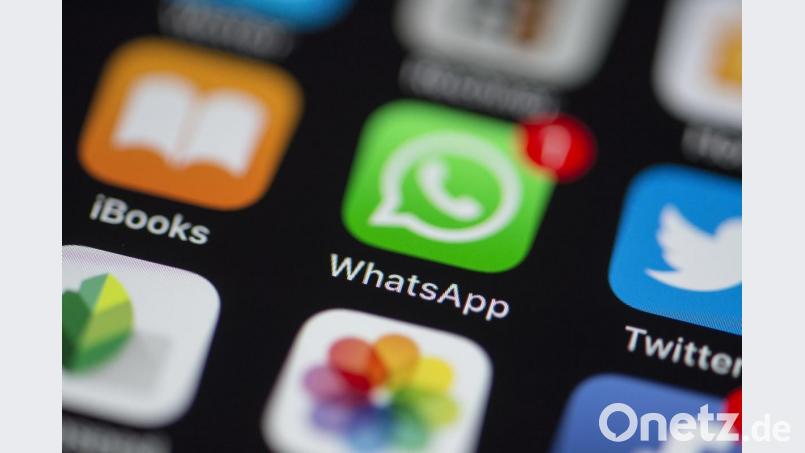 Die Malware "Agent Smith" ersetzt laut Experten WhatsApp mit einer schädlichen Fake-Version. Um sich davor zu schützen, sollten Nutzer ihr Android-System auf dem neuesten Stand halten. Bild: Silas Stein/dpa