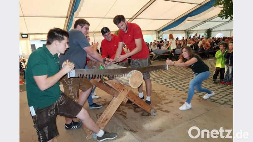 Beim Gaudiwettbewerb „Kirwa-Olympiade“ sind Kraft und Ausdauer gefragt. Bild: rha