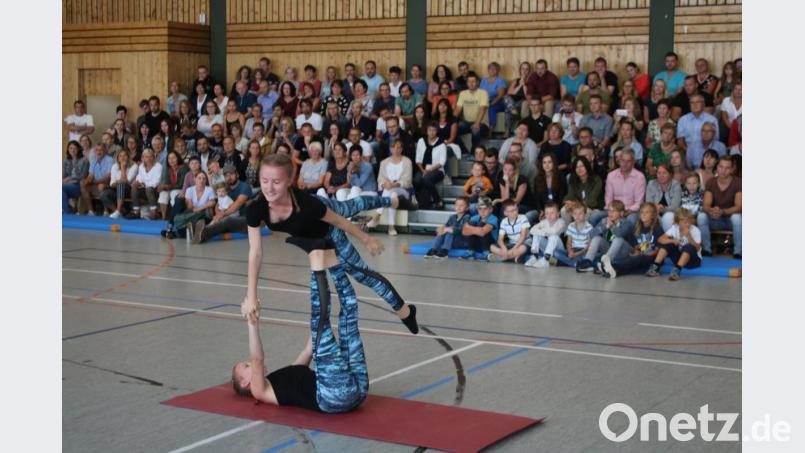Athletisch gings am Saisonabschluss zu. Bild: sne