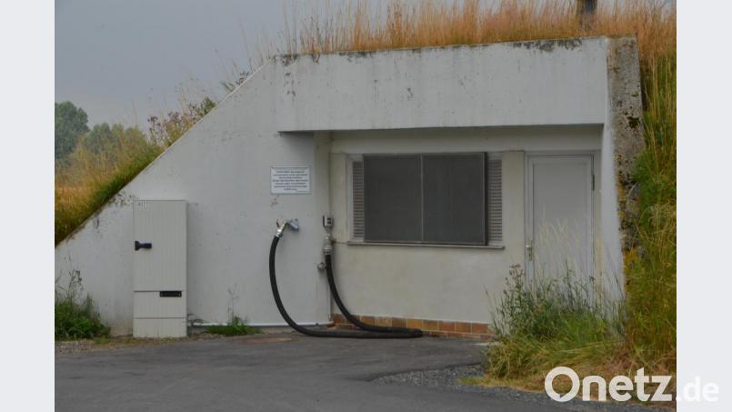 Den wenigsten Bürgern ist bekannt, dass die Stadt im vergangenen November eine weitere Brauchwasserzapfstelle am Hütbrunnenweg für die Bewohner eingerichtet hat. Bild: dob