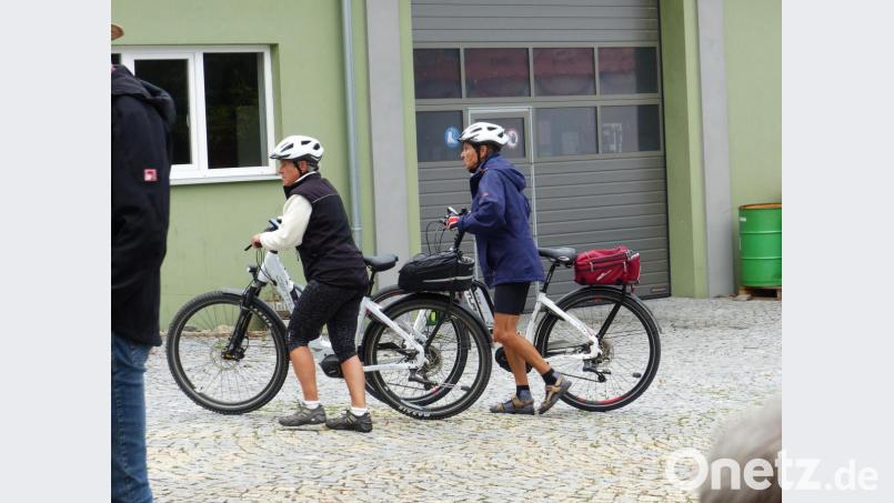 Mit dem E-Bike kommen die Besucher auch aus Tännesberg gefahren. Bild: sl
