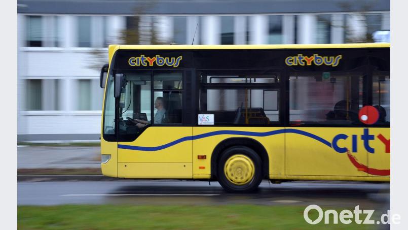 Aushängeschild Citybus. Wie Verkehrsreferent Bernhard Mitko jetzt auf Anfrage von Stadtrat Eberhard Meier sagte, wird die Effizienz der Linien im Stadtgebiet ständig überprüft. Bild: Wolfgang Steinbacher